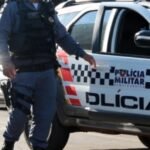 Vítima escapa de cárcere, corre até a PM e dois adolescentes são apreendidos