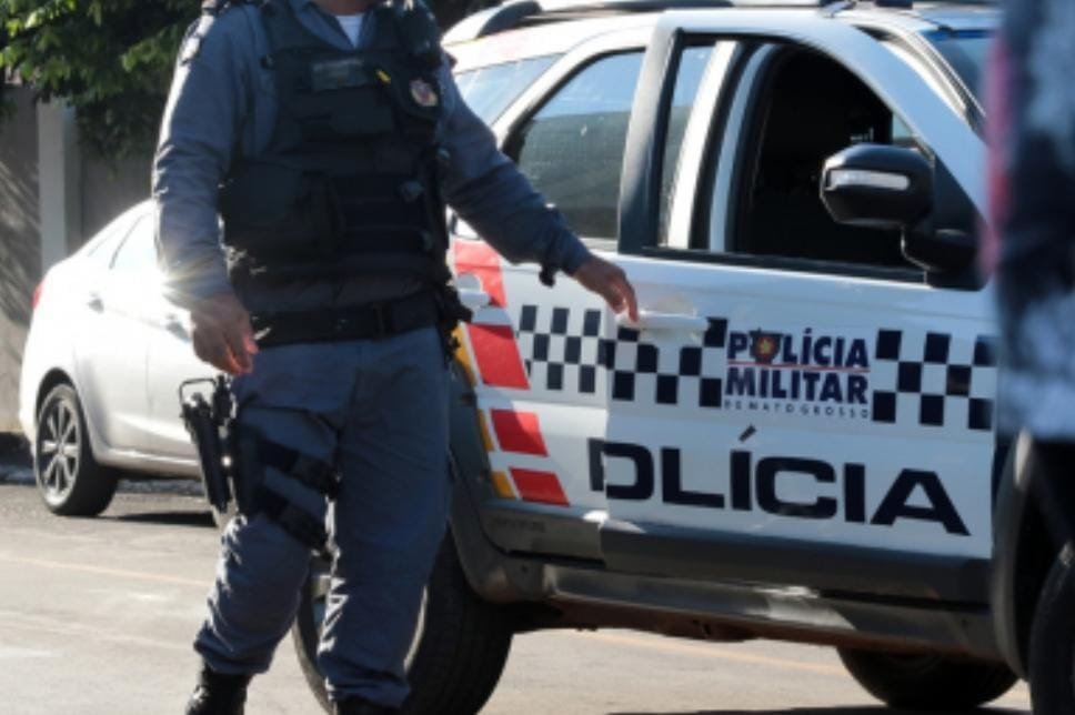 Vítima escapa de cárcere, corre até a PM e dois adolescentes são apreendidos