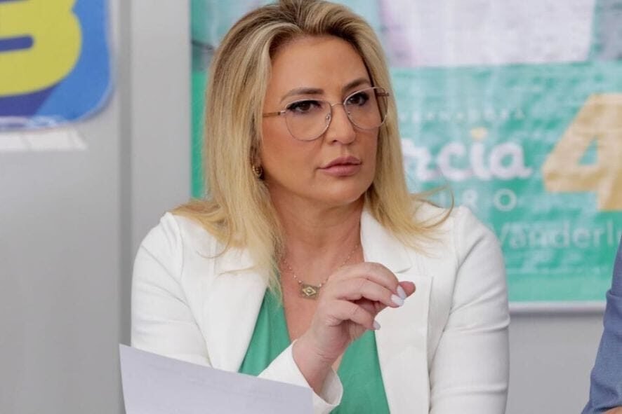 Márcia Pinheiro passa por cirurgia de seis horas após sofrer AVC em São Paulo