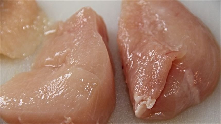 Oferta segura preço do frango, mas exportações crescem 17%