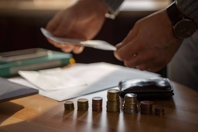 Cuiabá tem alta no endividamento das famílias em agosto