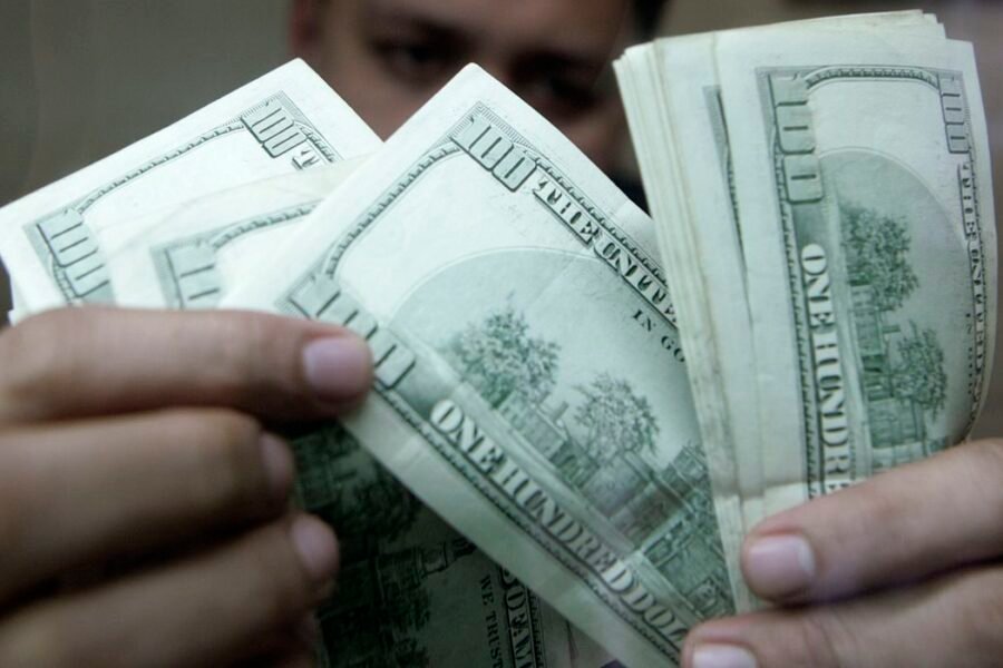 Dólar aproxima-se de R$ 5,17, com notícias do exterior e eleições