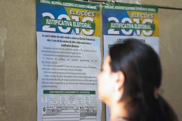 Eleições 2026: saiba como funcionam o voto em trânsito e a justificativa eleitoral