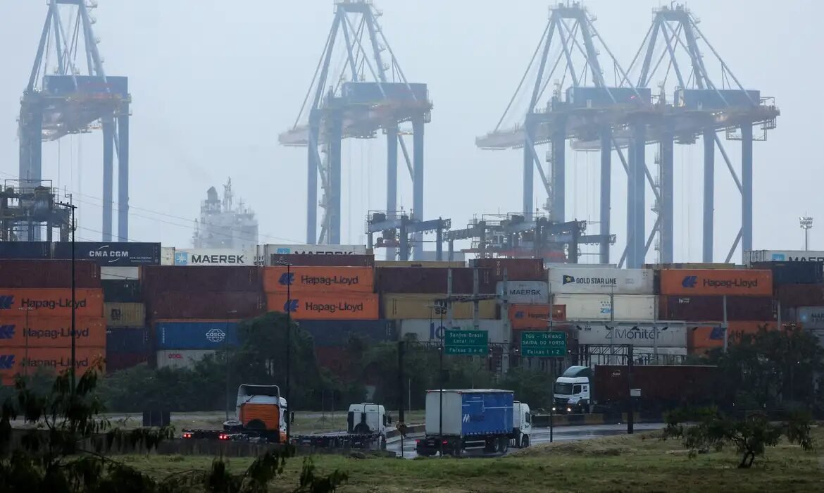 Crédito de R$ 22 bi para empresas atingidas por guerra e tarifaço