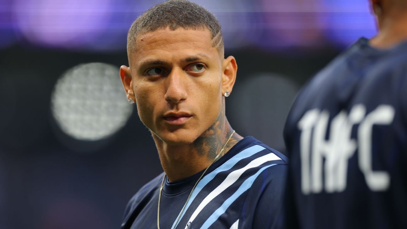 Técnico do Tottenham barra Richarlison também na Copa da Liga e afirma: ‘Nada muda’