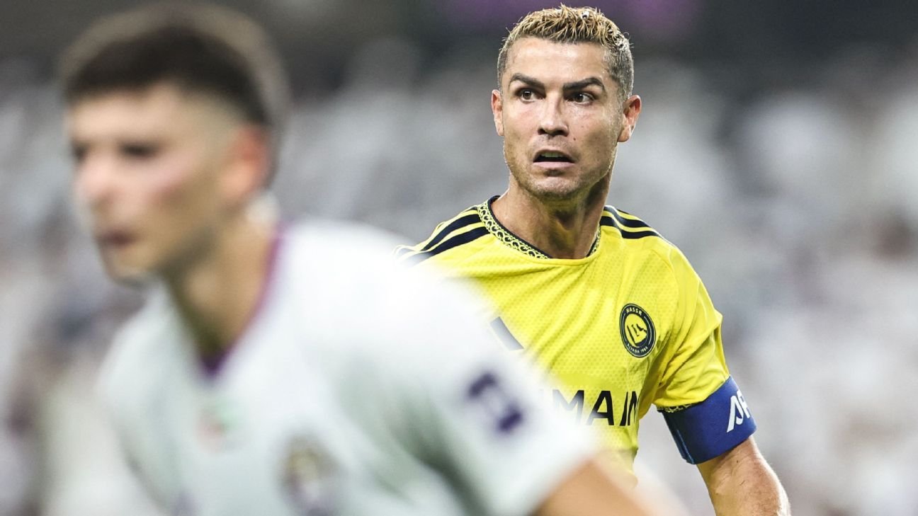 Cristiano Ronaldo ‘não vê a bola’, e Al Nassr é goleado por 4 a 0 pelo Al Ain na estreia da Champions Asiática