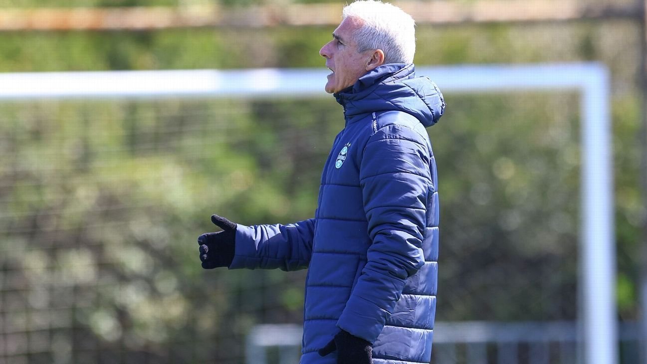 Multa de Luís Castro no Grêmio é de R$ 35 milhões; clube tentará ‘desconto’ ou parcelamento