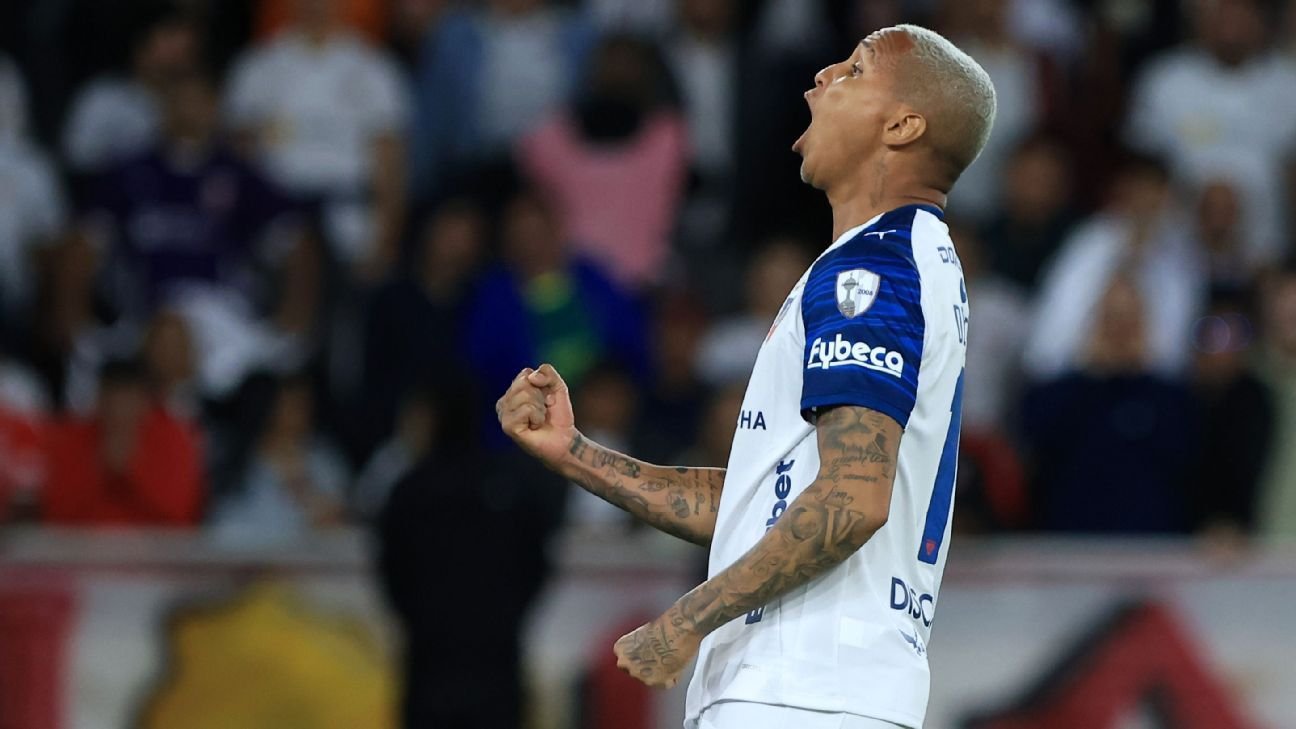 Deyverson explica gesto para Carlos Miguel e manda recado a torcedores do Palmeiras: ‘Jamais faltei com o respeito’