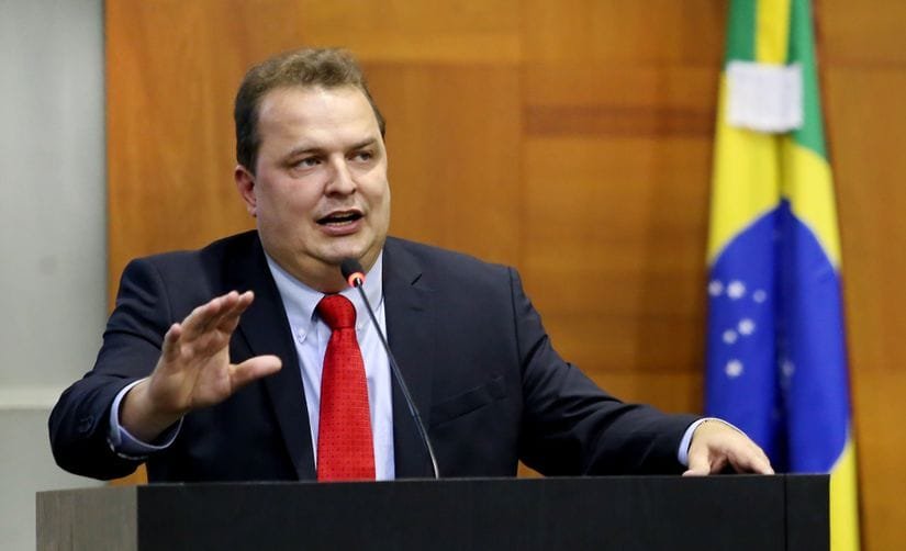 Max e Lúdio lideram; mais da metade dos eleitores não sabe em quem votar no dia 4