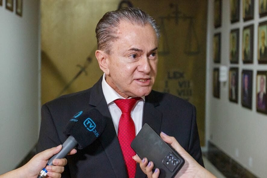 Motorista é absolvido após transportar corpo sob ameaça de morte de facção criminosa