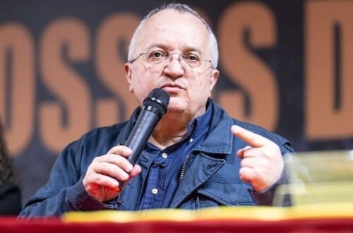 Taques critica ausências e afirma que adversários são “corajosos apenas na internet”
