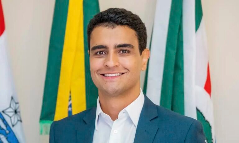 Alagoas elege JHC governador no primeiro turno