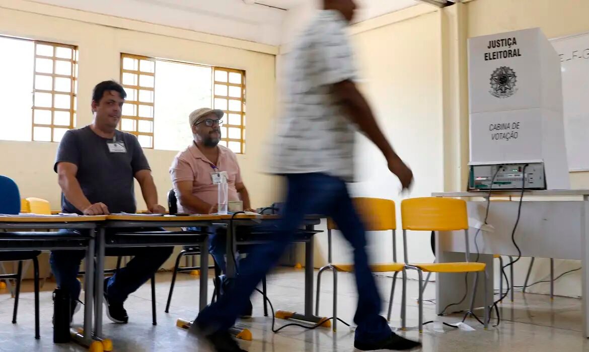 Eleições 2026: 158 milhões de brasileiros votam hoje para presidente
