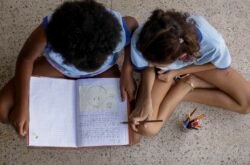Educação antirracista avança nas escolas nos últimos dois anos