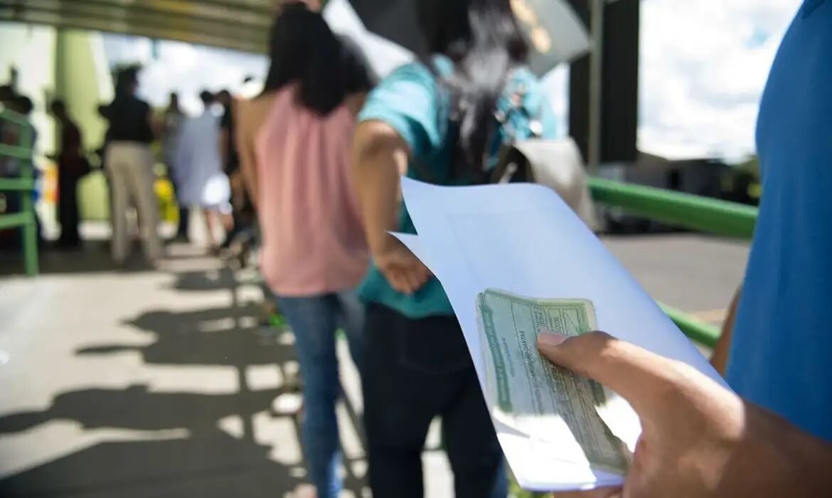Eleições 2026: regras sobre o uso de camisetas e bandeiras na votação