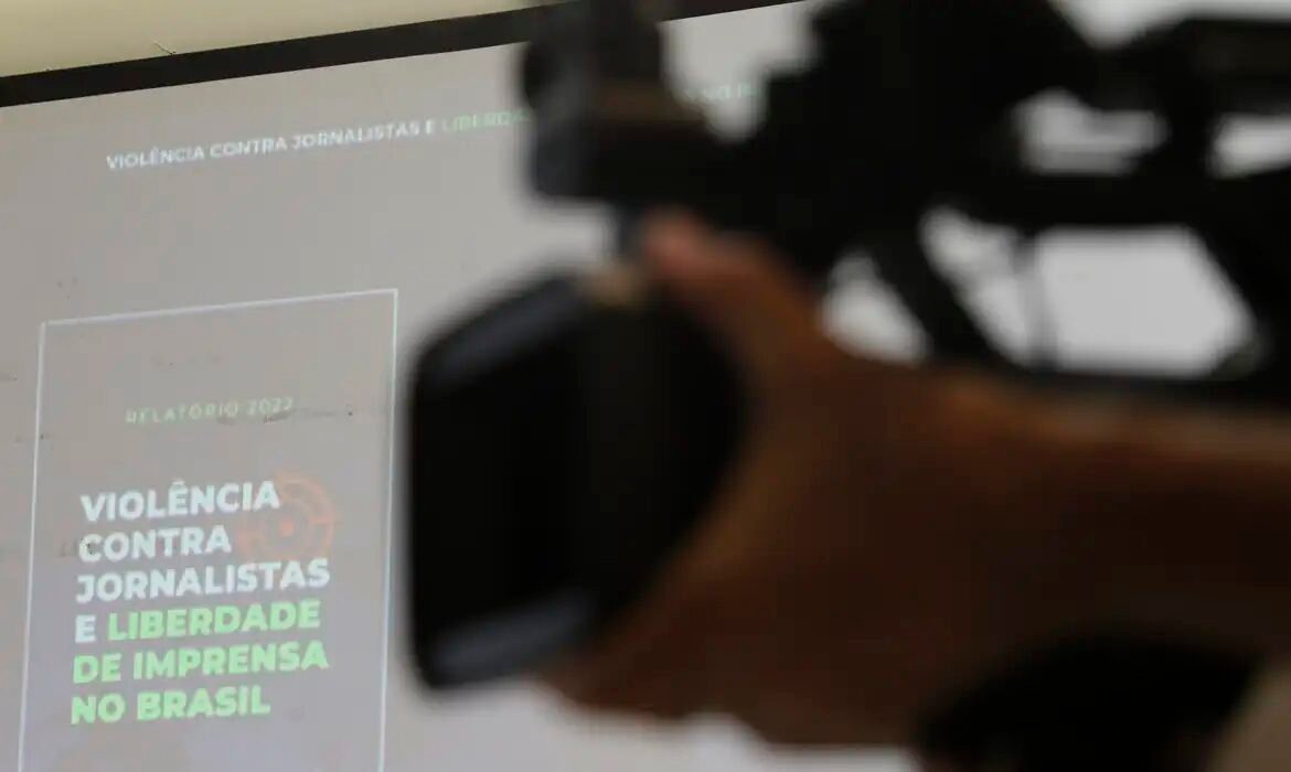 Em editorial, veículos independentes de imprensa defendem democracia