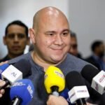Abilio pede votos para chapa do PL, mas deixa Wellington Fagundes fora da 'colinha'