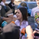 Janaina riva vota em cuiabá e demonstra confiança em vitória nas urnas