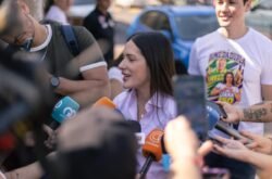 Janaina vota em Cuiabá, garante confiança na vitória e exalta campanha: “caminhada limpa”
