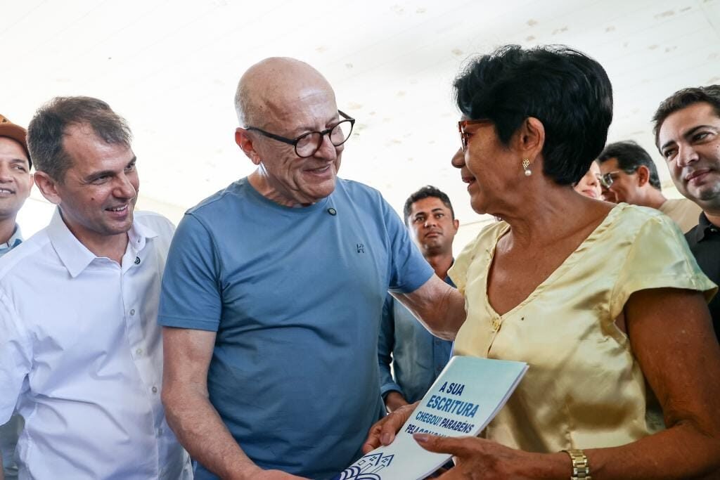 Mato Grosso entrega 5,1 mil escrituras de imóveis urbanos e rurais em 2026