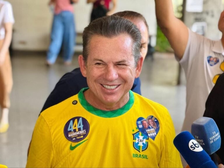 Mauro defende nova Constituinte para "passar a limpo histórias que não estão cheirando bem"