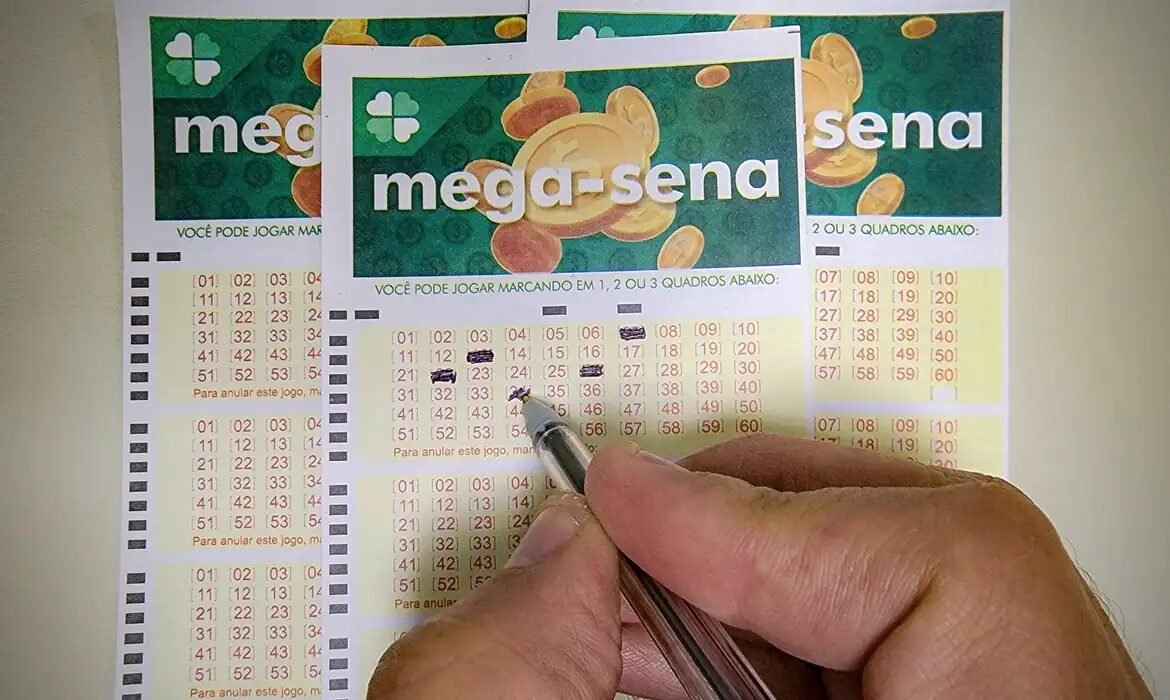 Mega-sena acumula e prêmio vai a r$ 92 milhões para terça-feira