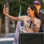 Janaina Riva faz carreata em Cuiabá na reta final da campanha ao Senado