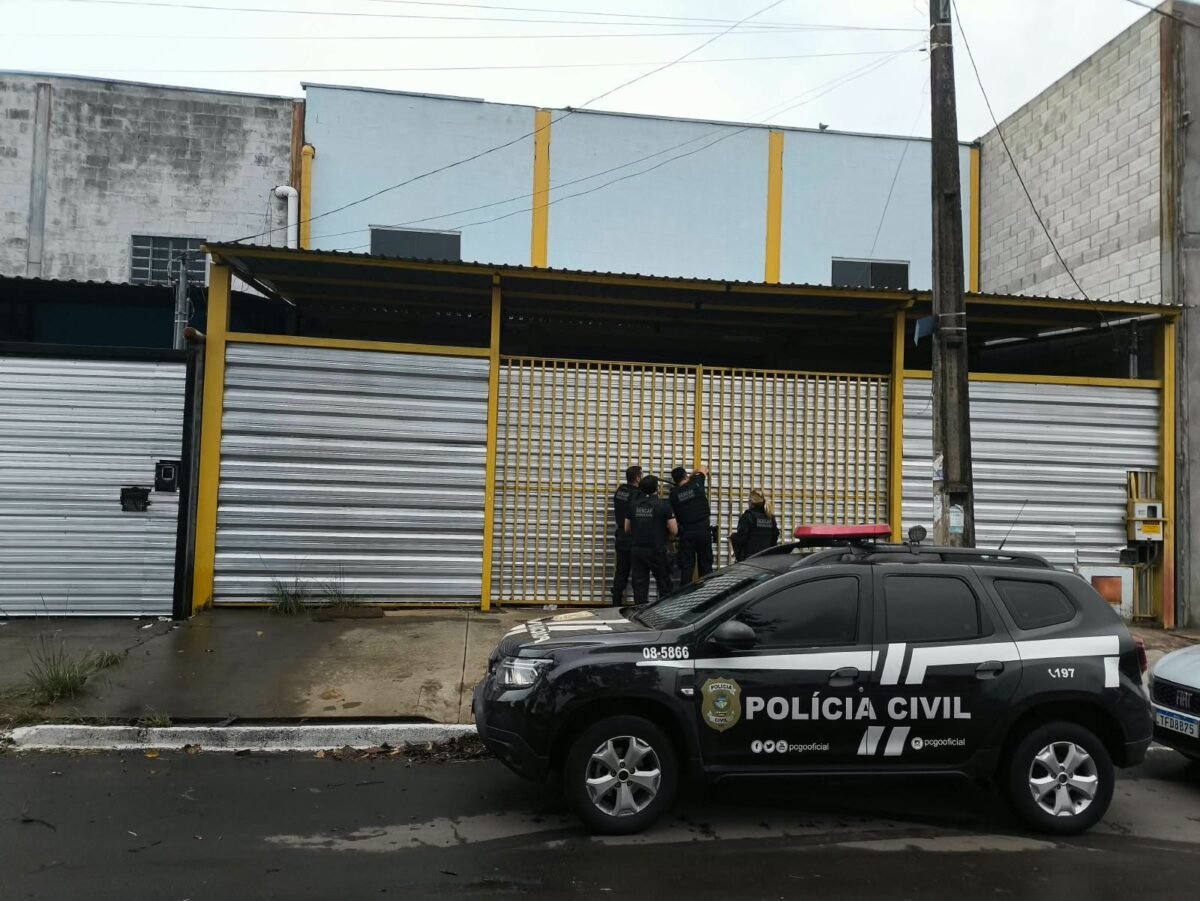 PC cumpre mandados em MT contra esquema de desmanche de veículos que girou R$ 15 mi