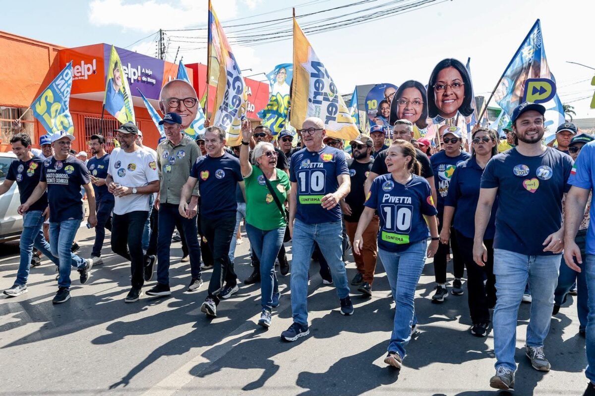 Otaviano Pivetta arrasta multidão em Várzea Grande no último dia