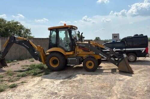 Polícia Civil recupera retroescavadeira R$ 500 mil locada para construtora