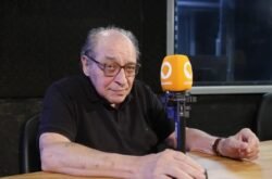 Rádio MEC estreia série Eu Gosto de Música, apresentada por Ruy Castro