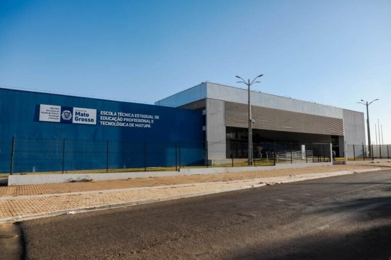 Seciteci lança edital para contratar professores e técnicos com salários de até R$ 12,7 mil