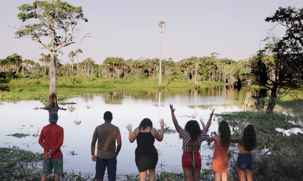 Ciência flutuante: série inédita explora pesquisas na Amazônia