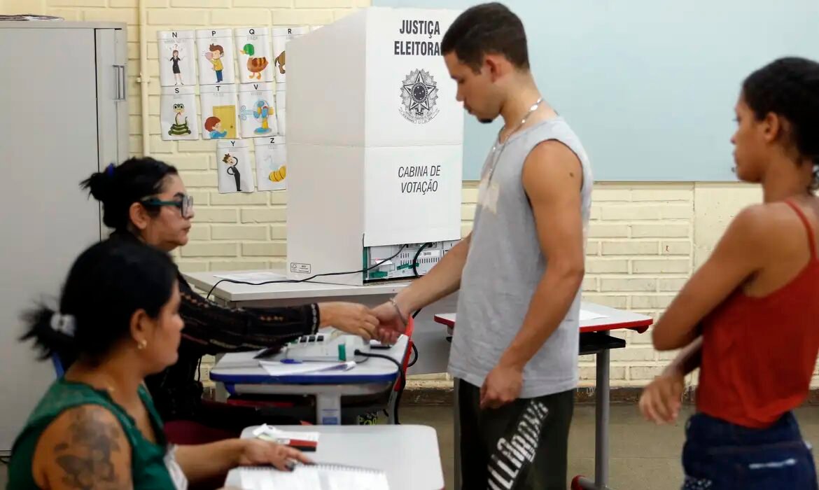 Eleições 2026: urnas abertas e votação iniciada em Mato Grosso
